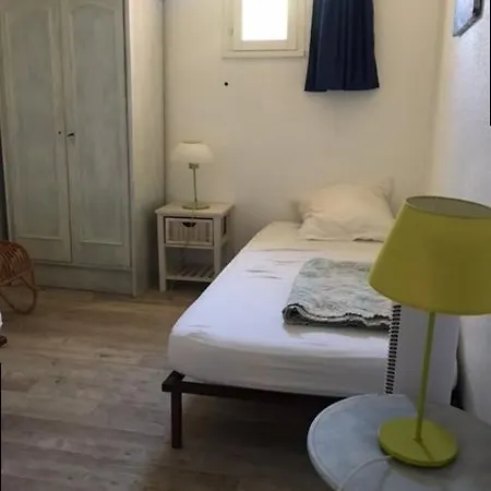 Daire 6 Pers, 2 Chambres, Terrasse Piscine Et Parking - Ref Gv6j