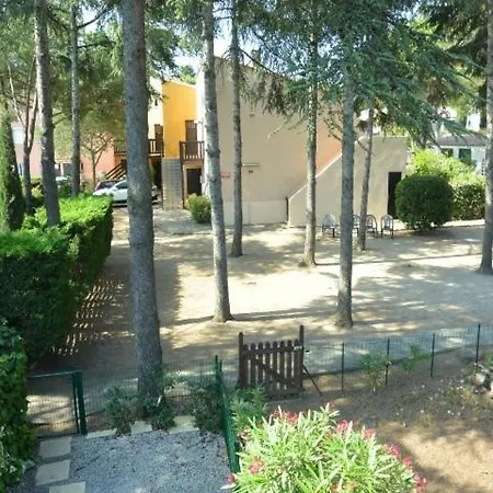 6 Pers, 2 Chambres, Terrasse Piscine Et Parking - Ref Gv6j * Agde