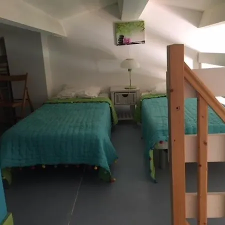 6 Pers, 2 Chambres, Terrasse Piscine Et Parking - Ref Gv6j